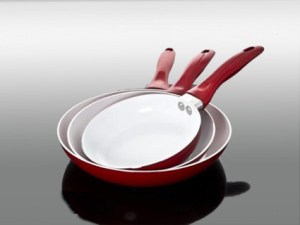 Lote de 3 sartenes de ceramica Cecotec con o sin tapas