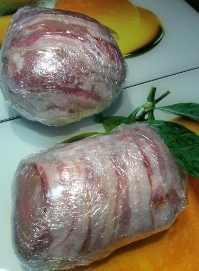 Uno con ciruelas, el otro sin...a gusto de los invitados