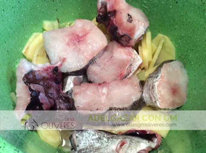 ollas-gm-oliveres-merluza-con-gulas4